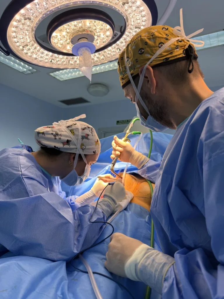 cirugia plastica clinica eva